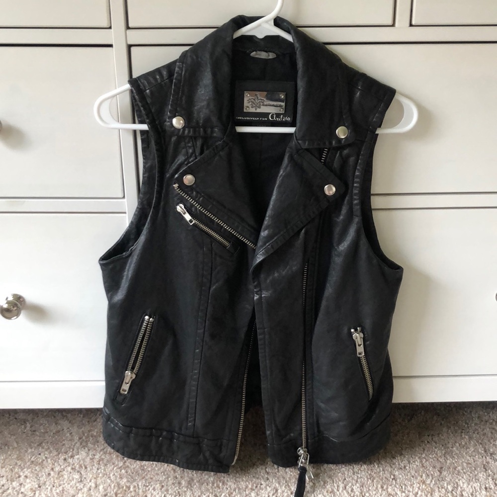 Mackage Aritzia Frederica Distressed Leather Vest